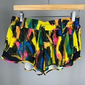 Lululemon Hotty Hot Shorts Brushstroke Low Rise Size 10 Brief Lining LW7ATHR